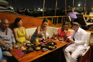 Chipre: crucero privado de un día en yate para hasta 40 personas