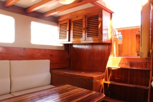 Chipre: crucero privado de un día en yate para hasta 40 personas