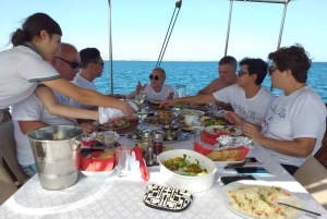 Chipre: crucero privado de un día en yate para hasta 40 personas