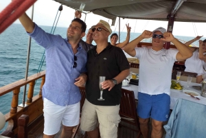 Chipre: crucero privado de un día en yate para hasta 40 personas