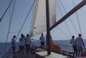 Chipre: crucero privado de un día en yate para hasta 40 personas