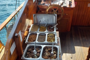 Chipre: crucero privado de un día en yate para hasta 40 personas