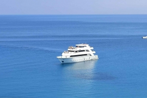 Escursione di un giorno, Laguna Blu di Latchi, Paphos, pullman, barca e scivolo.