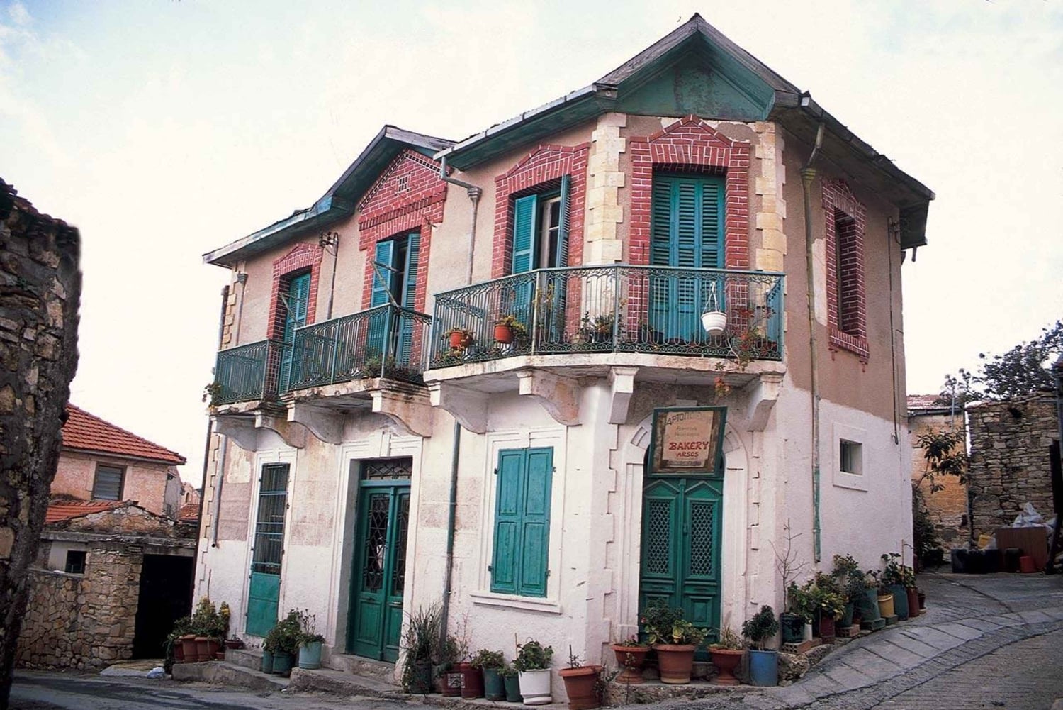 Delightful wine route: Omodos, Arsos ,Vouni tour with lunch