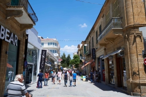 Ab Ayia Napa/Protaras: Rundgang durch Nikosia