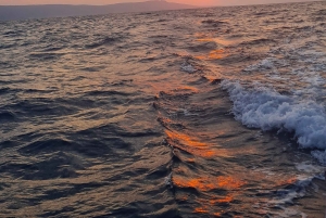 Von Latsi: Blaue Lagune Private Yacht Tagestour mit Getränken