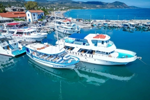 Paphos/Akamas: Buss- og båttur i Den blå lagune med vannsklie