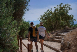 Paphos/Akamas: Buss- og båttur i Den blå lagune med vannsklie