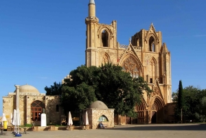 Da Paphos: FAMAGUSTA-Salamis e la città fantasma di Varosha