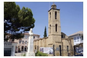 From Paphos: Nicosia Sightseeing Tour with Hotel Transfer