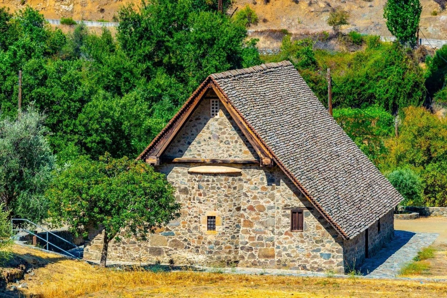 FRÅN PAPHOS: Rundresa på ön (Troodos, Nicosia, Larnaca)