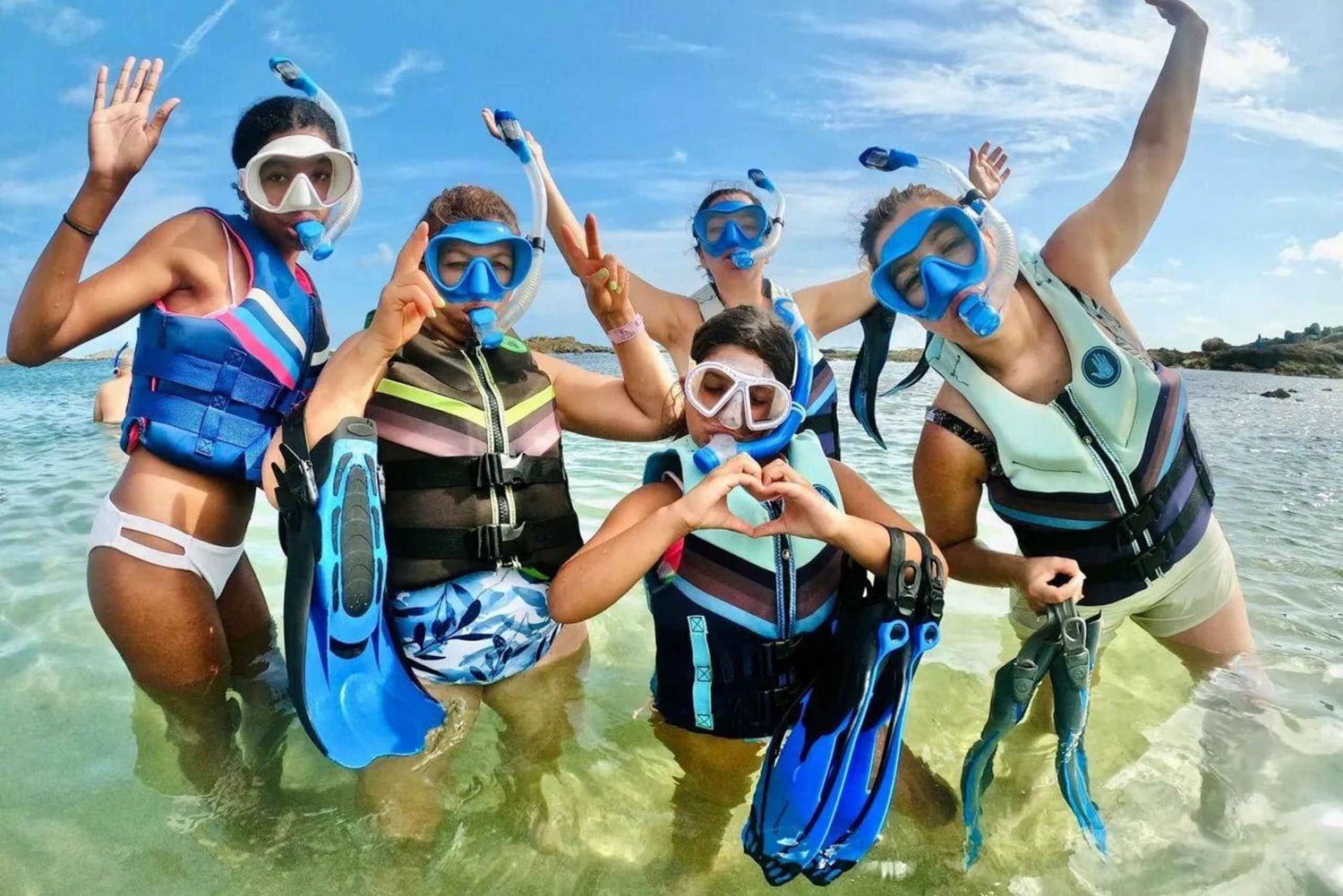 Z PAPHOS: Snorkeling w Moulia Rocks (łódź)