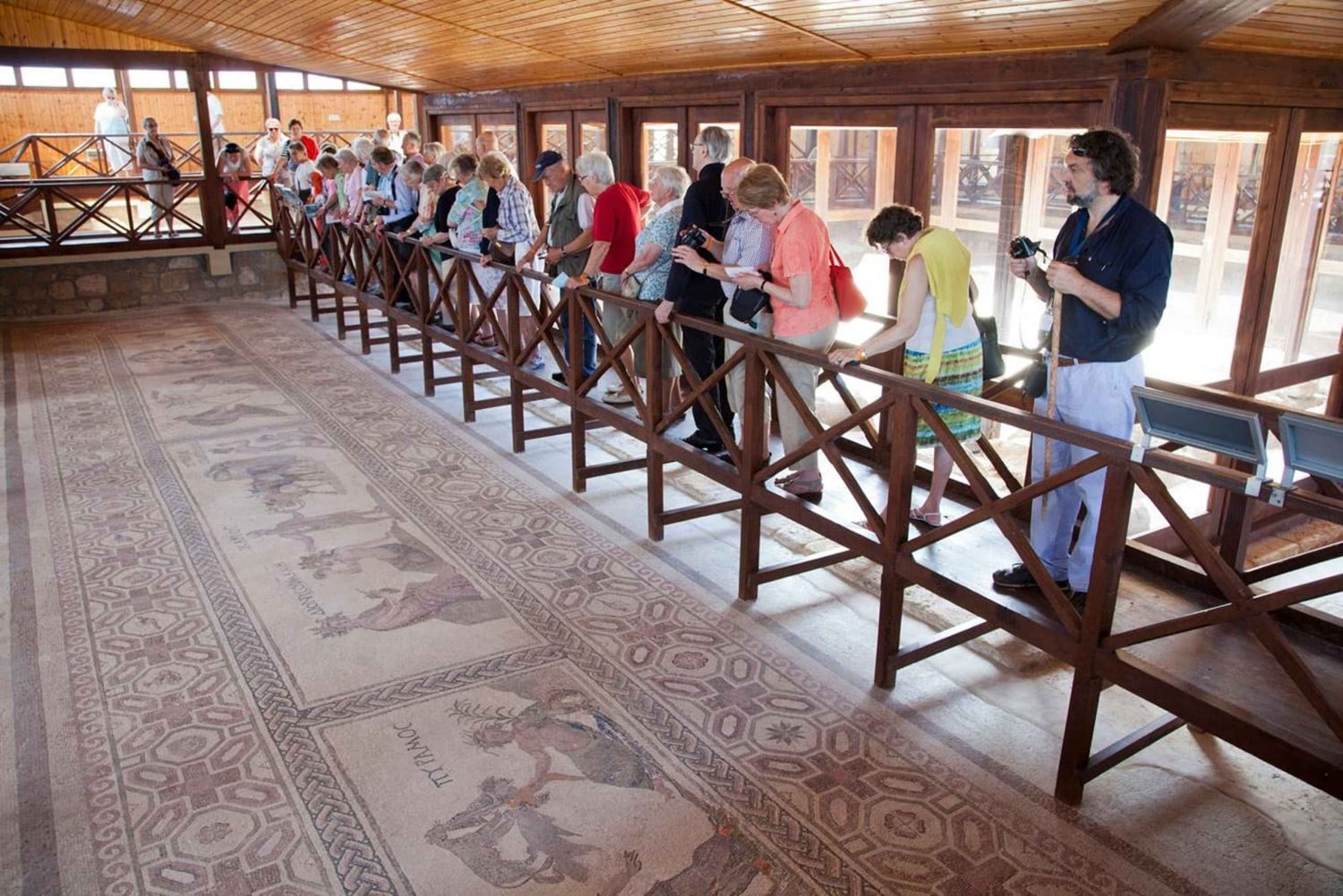 DE PROTARAS/AYIA NAPA/LARNACA: Paphos e Curium