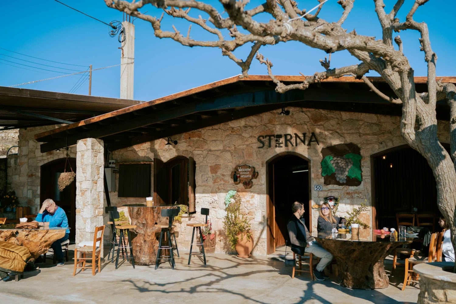 Tour di un'intera giornata: relitti, Laguna Blu e cantina Sterna