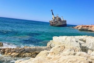 Tour di un'intera giornata: relitti, Laguna Blu e cantina Sterna