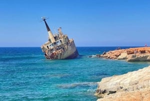 Tour di un'intera giornata: relitti, Laguna Blu e cantina Sterna