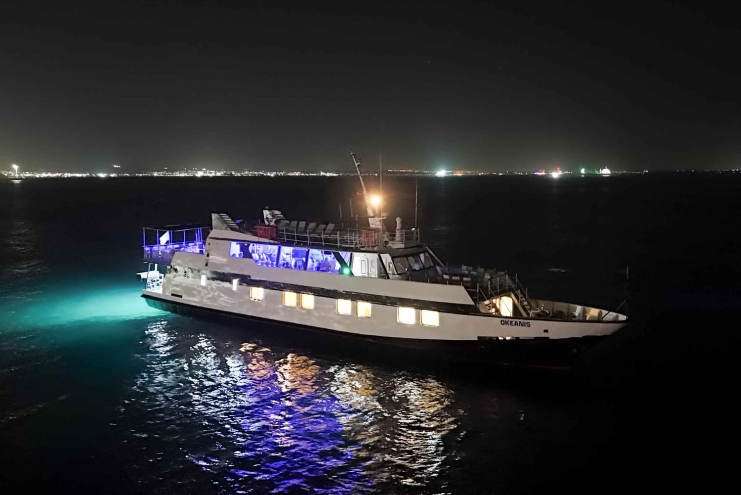 Larnaca: Disco Sunset cruise