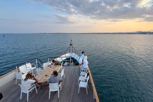 Larnaca: Disco Sunset cruise