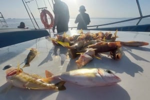 Cyprus: Larnaca Bay Morning Fishing Cruise with Breakfast