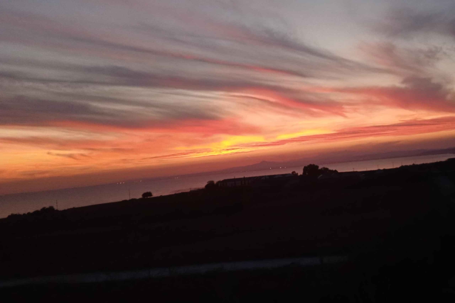 ラルナカ：プライベートサンセットクルーズ