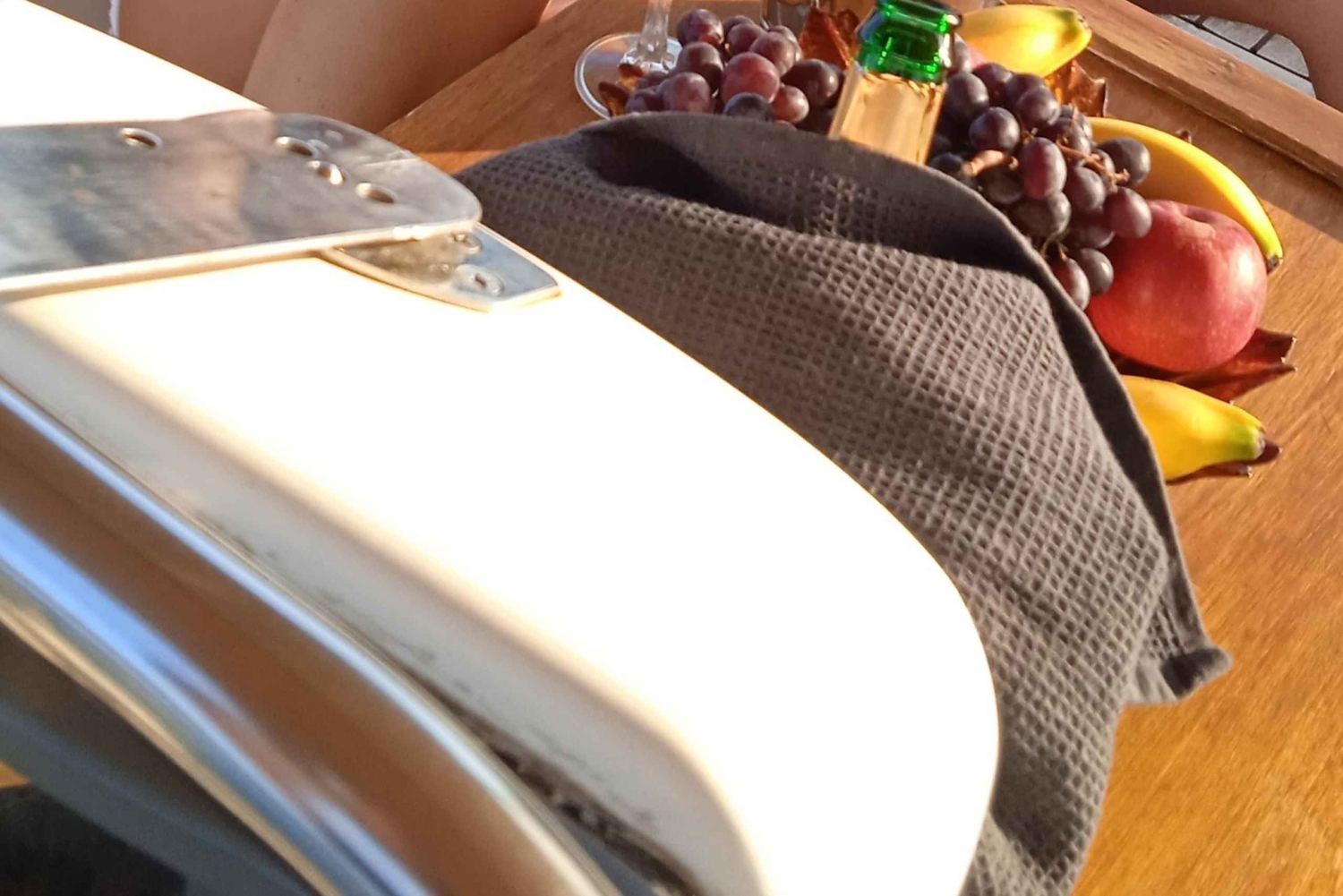 ラルナカ：プライベートサンセットクルーズ