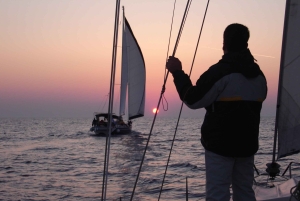 ラルナカ：プライベートサンセットクルーズ