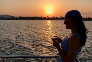 Larnaca: Auringonlaskuristeilyt – Traditional Explorer N -alus