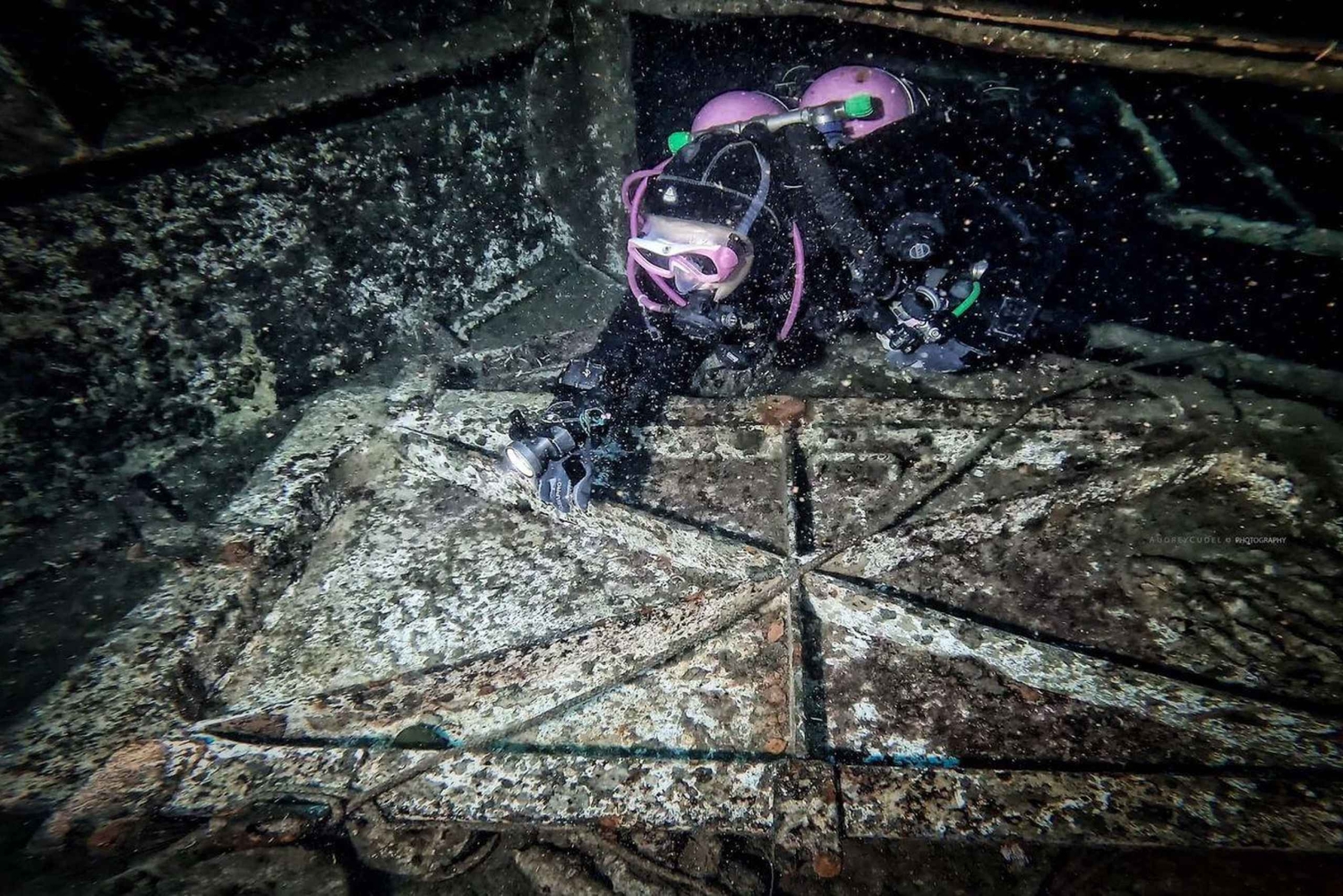 Larnaca: Certificação de mergulho noturno no naufrágio Zenobia com a SSI