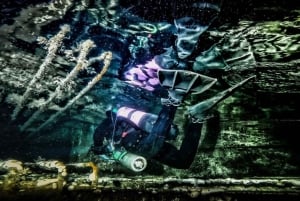 Larnaca: Certificação de mergulho noturno no naufrágio Zenobia com a SSI