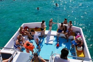 Latchi : Croisière d'un seul bateau dans le lagon bleu de la Méditerranée