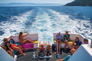 Latchi : Croisière d'un seul bateau dans le lagon bleu de la Méditerranée