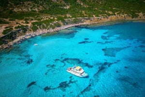 Latchi : Croisière d'un seul bateau dans le lagon bleu de la Méditerranée