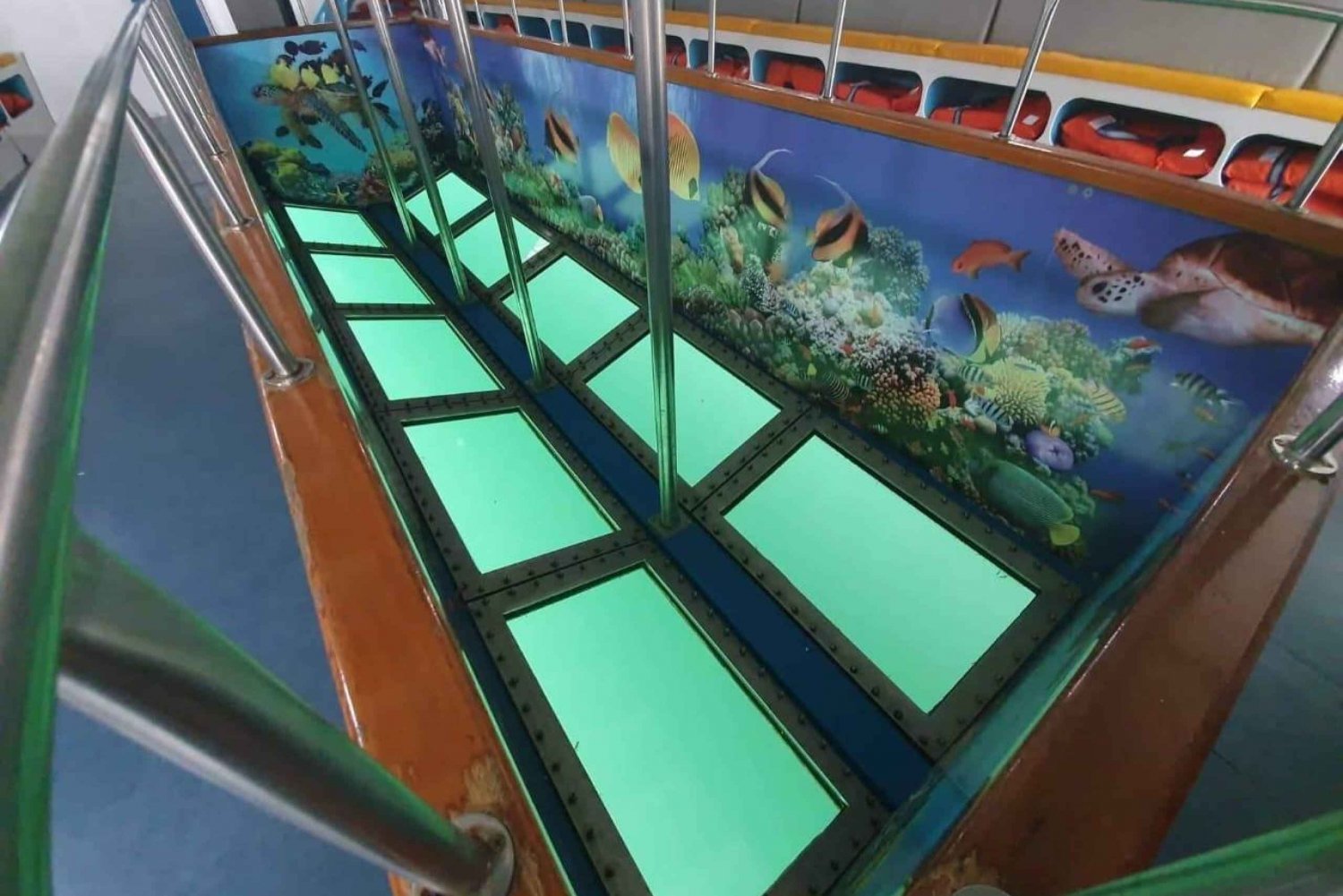 Latsi: Blue Lagoon Glass Bottom Boat Cruise with Drinks