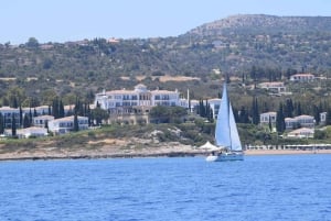 Latchi: Privat seiltur på 37-fots Bavaria-yacht