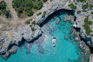 Latchi: Private Yacht Charter on Latchi Pearl