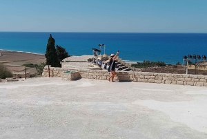 Les rochers d'Aphrodite de Limassol et la ville ancienne de Kourion.