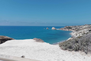 Les rochers d'Aphrodite de Limassol et la ville ancienne de Kourion.