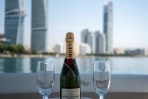 Limassol: Private Sea Ray Yacht Cruise with Skipper