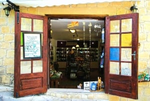 Limassol: excursión desde la costa a los pueblos de Troodos y a una bodega