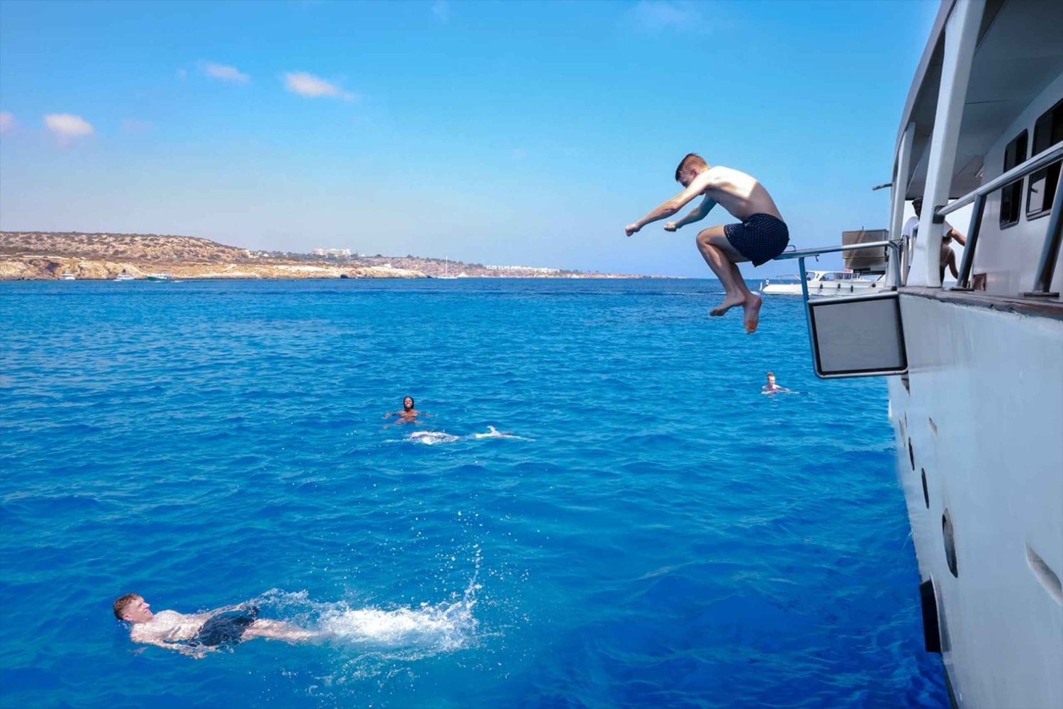 Luxe gezinsvriendelijke cruise vanuit Ayia Napa | Lunch inbegrepen