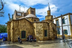 Nicosia: Old Town Walking Tour with a Guide