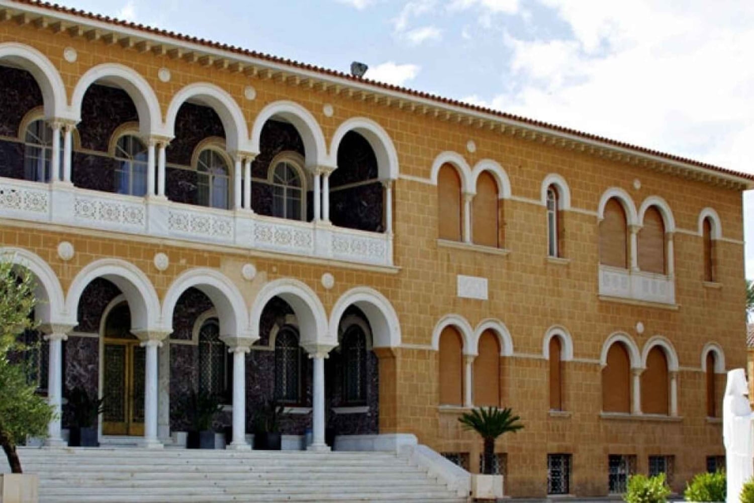 ニコシア地元ガイドと市内プライベートウォーキングツアー