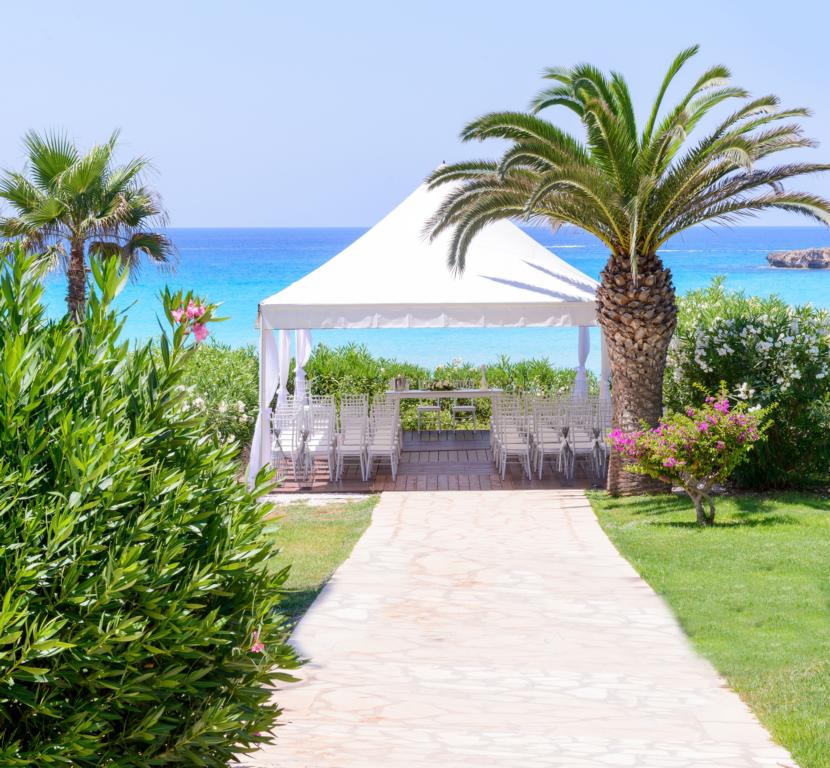 Nissi Beach Resort Weddings In Cyprus My Guide Cyprus