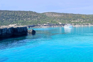 パフォス、ブルーラグーン、ラッチ、日帰りツアー、バス、ボート、ウォータースライダー。