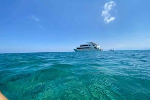 Paphos: Blå lagun-kryssning med BBQ-lunch, öppen bar, vattenrutschbana