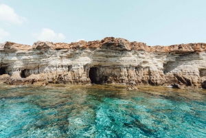 Paphos: Akamas Jeep Tour en Blue Lagoon Cruise per boot