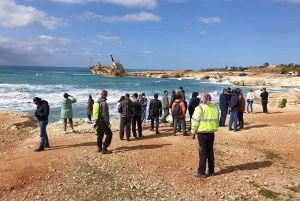 パフォス：アカマス半島へのバギーサファリとランチ