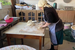 Paphos: Letymbou y Panayia Excursión guiada en francés con degustaciones