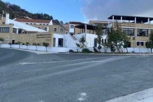 Paphos: Letymbou y Panayia Excursión guiada en francés con degustaciones