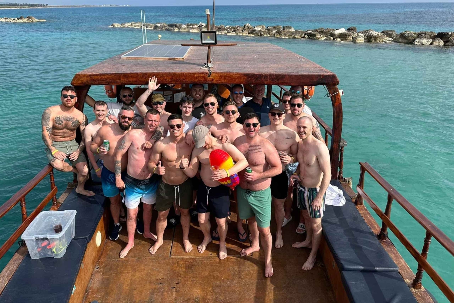 Paphos: noleggio barca privata con barbecue opzionale e open bar